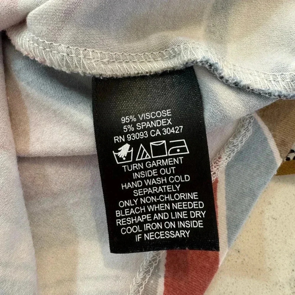 Women’s Bundle of 4 Petite Small Tops Nic+Zoe and Loft - Picture 5 of 16